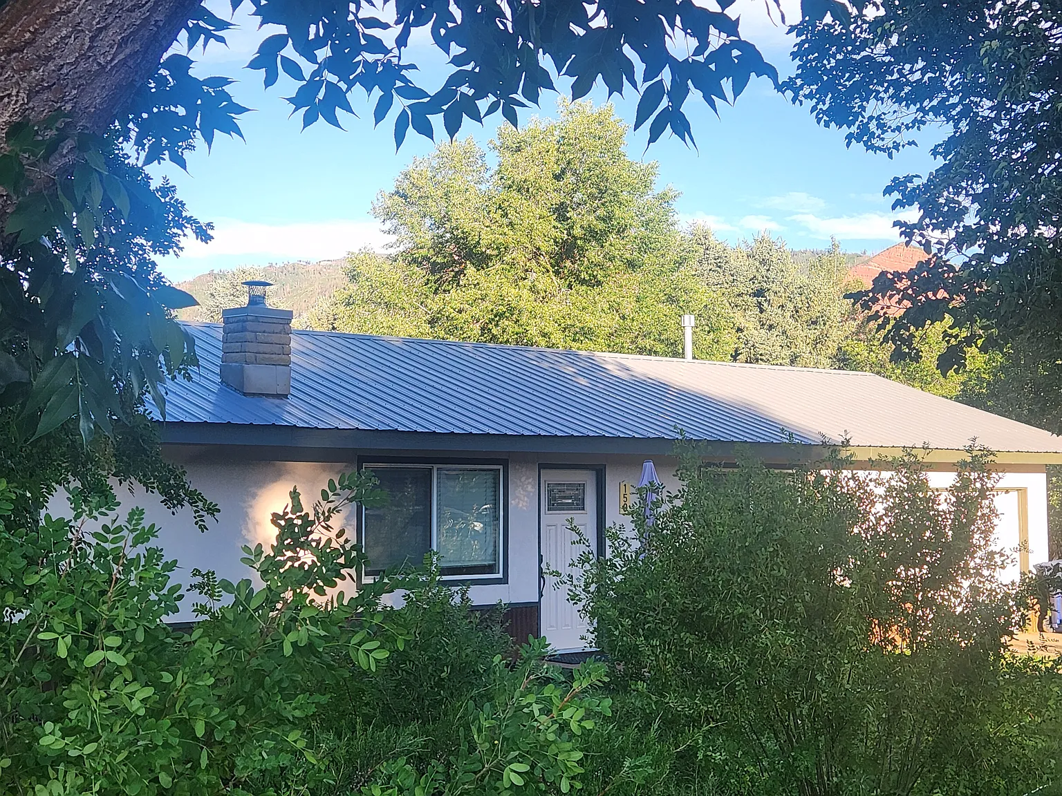 3 bed, 1152 sqft, $2,400 — Photo 2