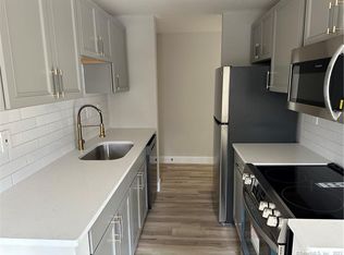 45 Jefferson Rd UNIT 2-11, Branford, CT 06405