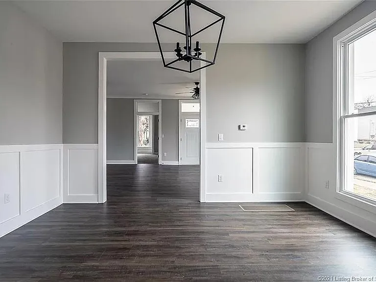 532 E Chestnut St — Photo 21