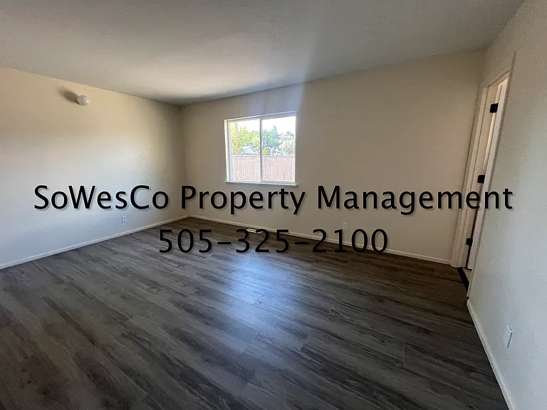 2408 Hutton Ave — Photo 5