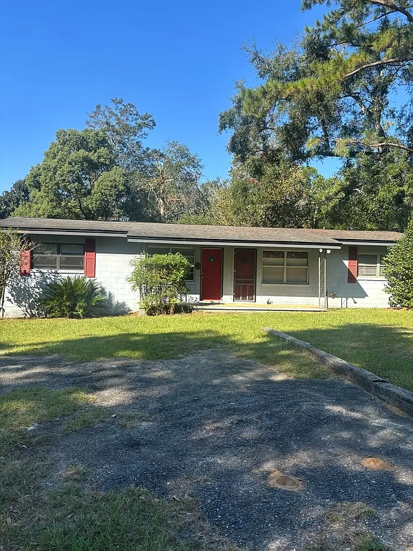 2 bed, 1.0 bath, 648 sqft, $1,100 — Photo 1