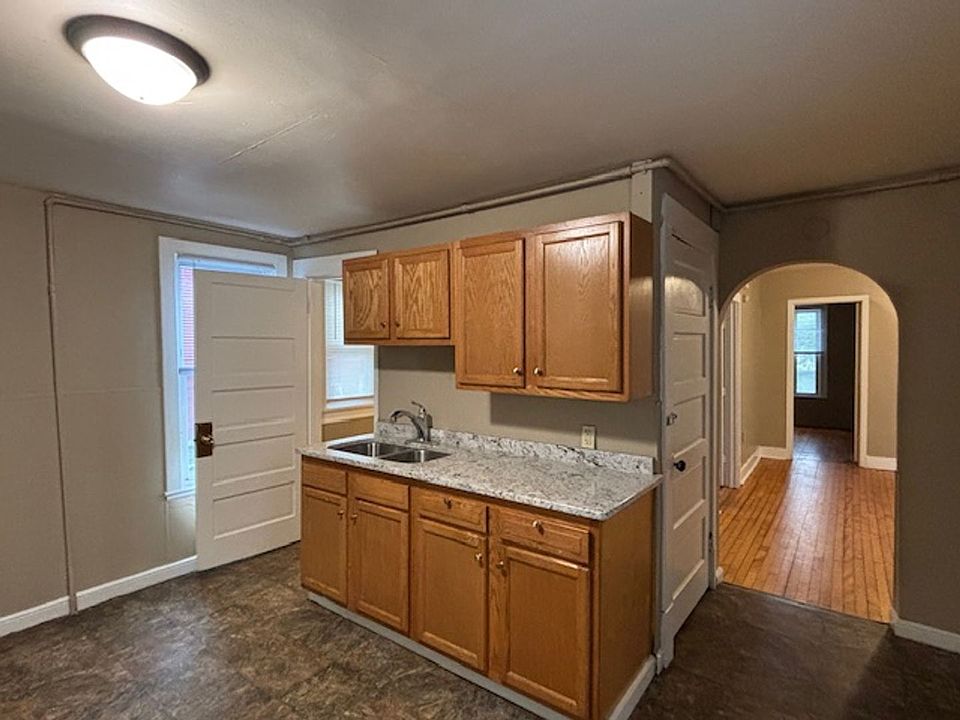 1st image of 1221 Galtier St #1