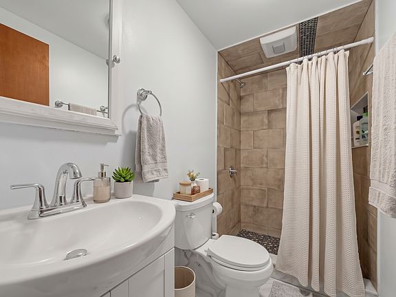 5th image of 188 Bellingham Ave APT 8