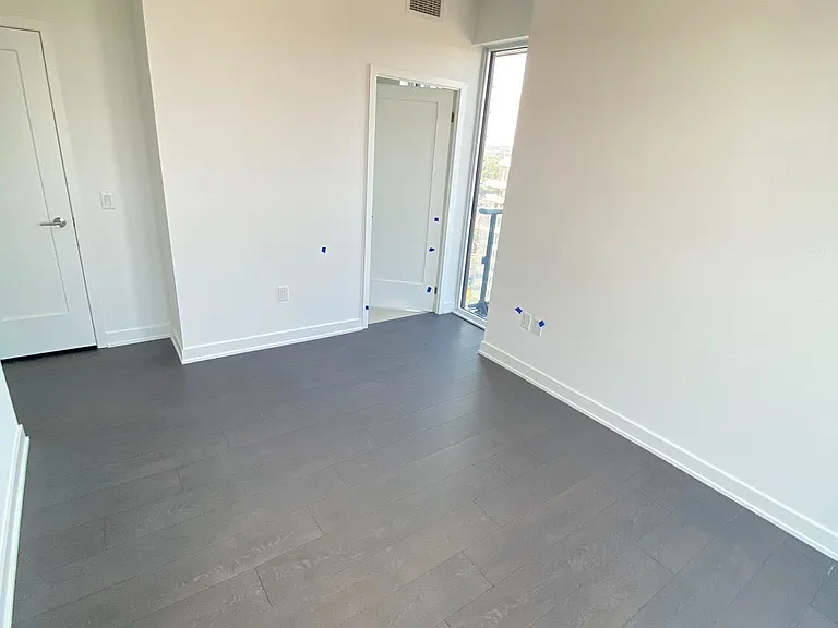 105 Oneida Cres #2205 — Photo 13