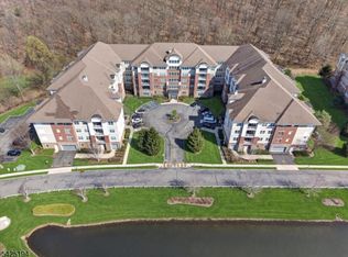 5205 Warrens Way BLDG 5305 #305, Wanaque Boro, NJ 07465