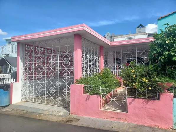 4th Street Alturas De Bayamon #C-138, Bayamon, PR 00956