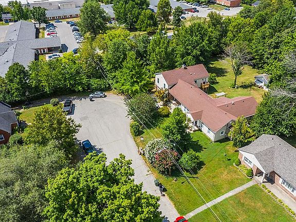 2nd image of 222 Ridgeway Dr