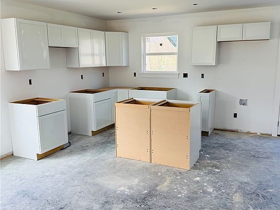 5th image of 1421 Mount Zion Road