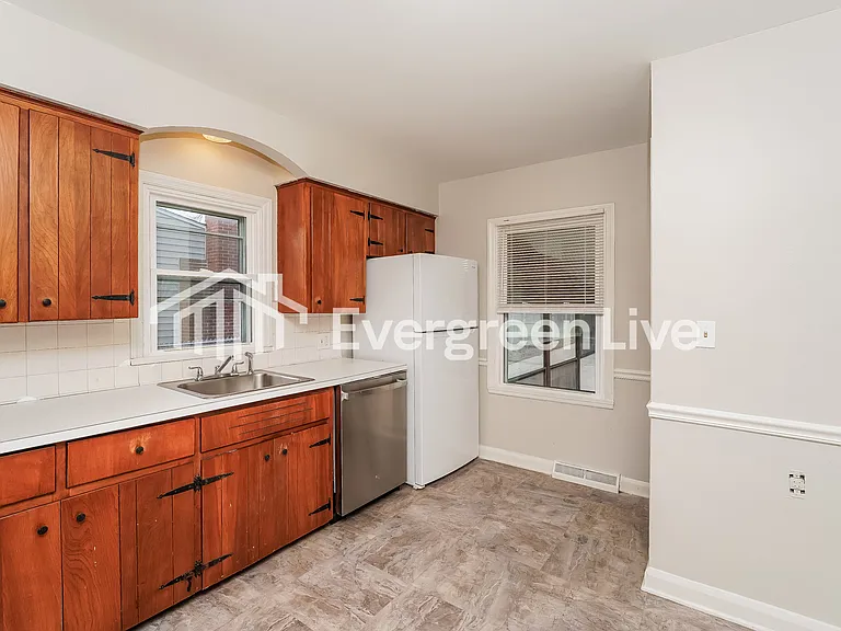 6904 Glenwood Ave — Photo 5