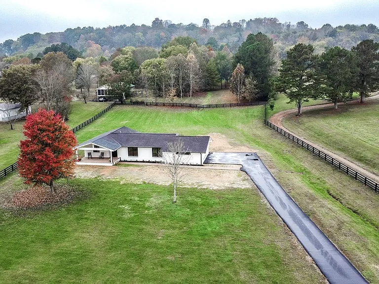 4014 Old Hillsboro Rd — Photo 4