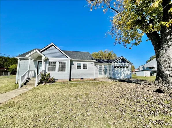 278 Christopher Dr, Burlington, NC 27217
