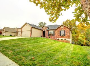 4205 Broken Rock Dr, Wentzville, MO 63385