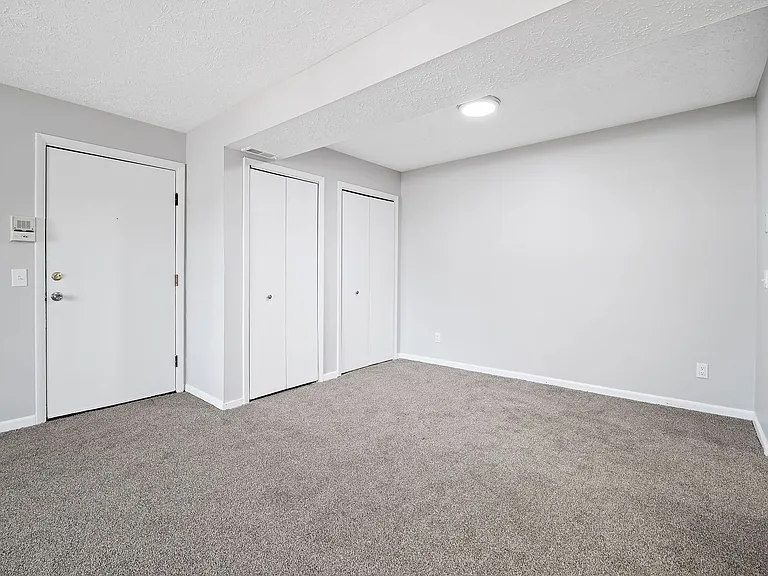 Grant Street Apartments — Photo 64
