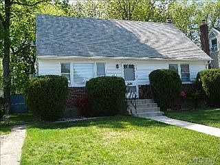 2nd image of 2216 Fir St