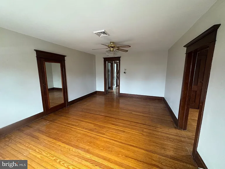 307 Edgewood Ave #2 — Photo 4
