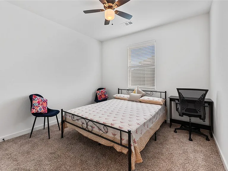 1619 Buena Vista Dr — Photo 19