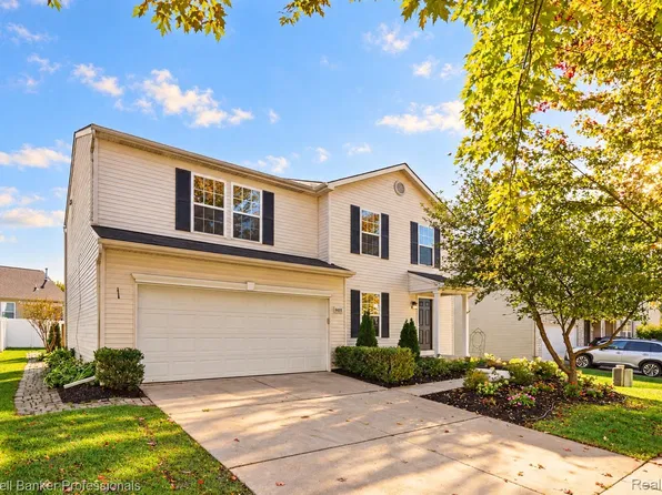 8135 Cypress Cir, Dexter, MI 48130