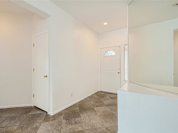 3rd image of 6812 Tartarus St