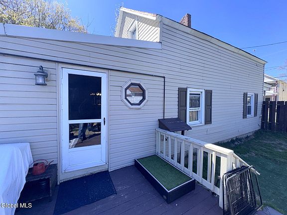 4th image of 73 McCrea Street