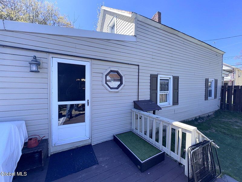 4th image of 73 McCrea Street