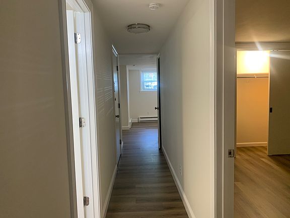 5th image of 368 Main St APT 1