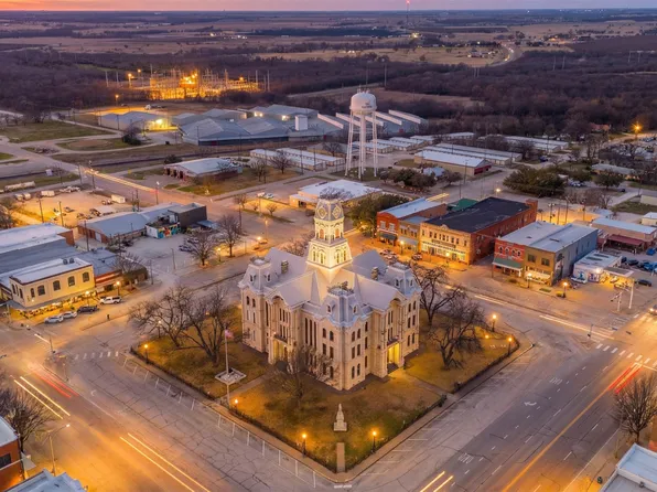 29 Longview Creek Trl, Itasca, TX 76055