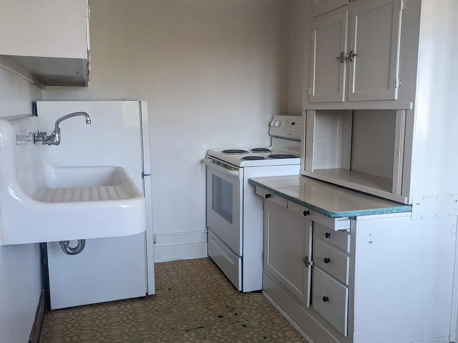 1 bed, 800 sqft, $950 — Photo 3