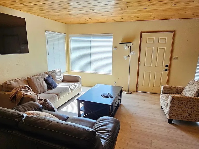 Living room with views of the Mono Lake basin.