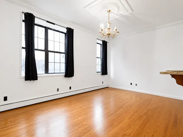926 Broadway image 1 of 6