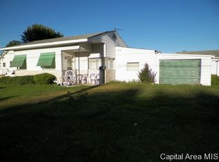 1055 N Farnham St, Galesburg, IL 61401