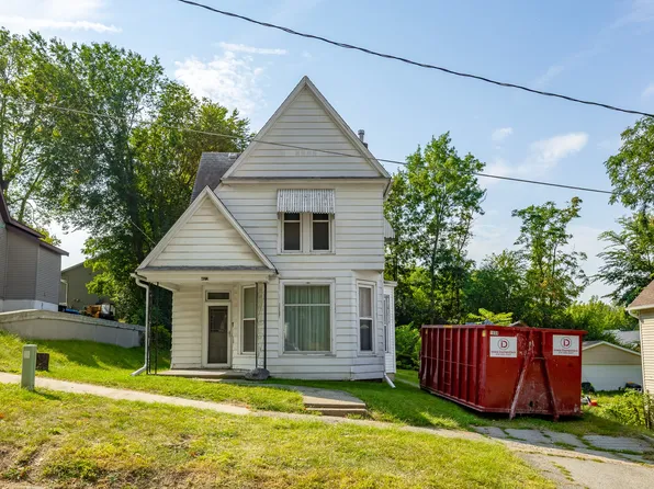 423 E Howard St, Colfax, IA 50054