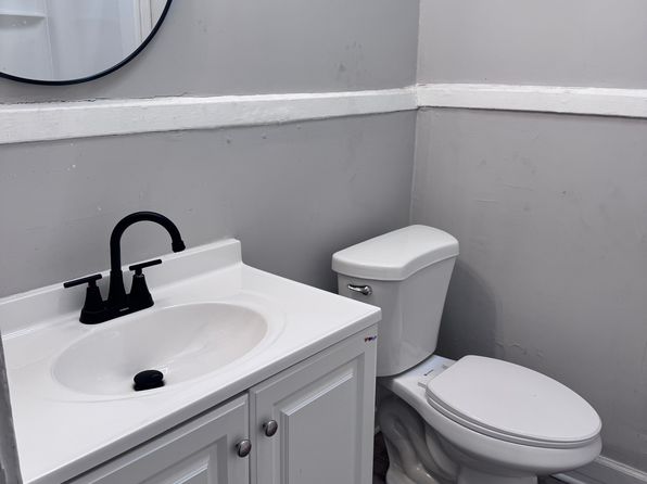 395 Orange St APT 2