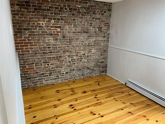 4th image of 29 Middle St #2