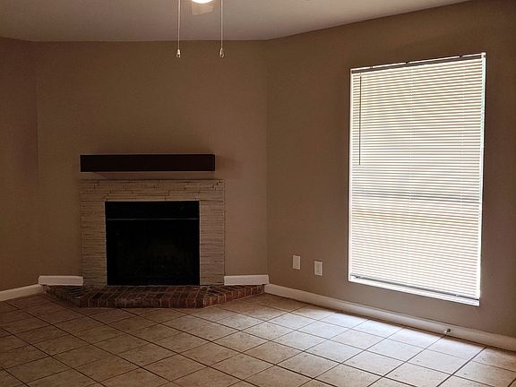 3rd image of 13610 PRIMWOOD ST