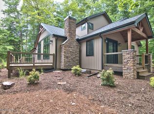 5191 Woodland Ave, Pocono Pines, PA 18350