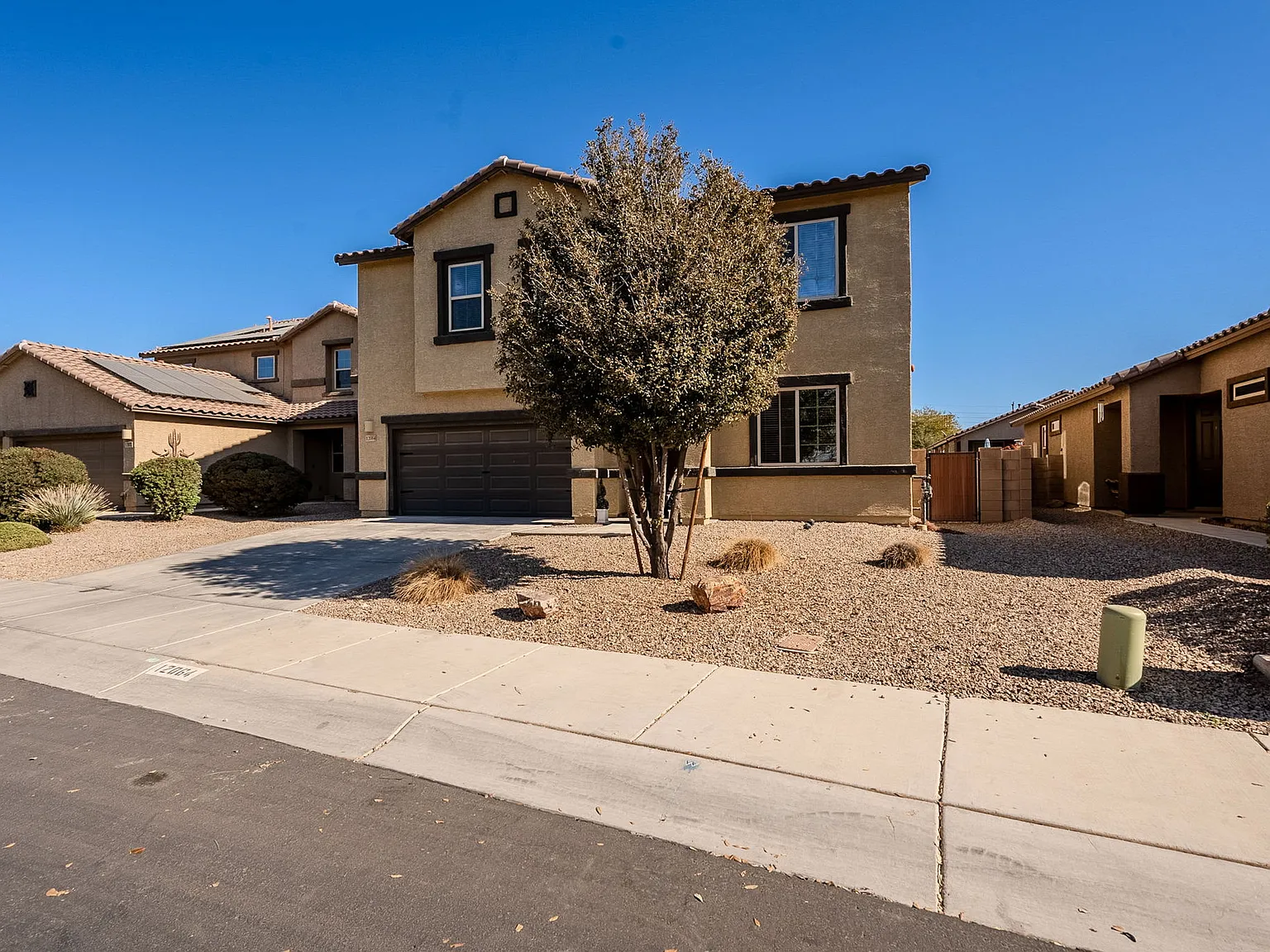 4 bed, 2774 sqft, $2,900 — Photo 3