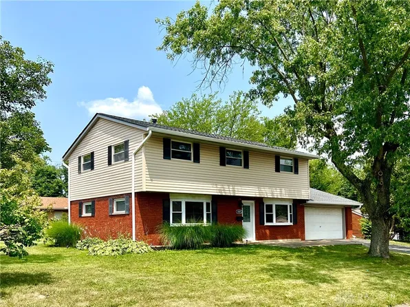 1007 Wollenhaupt Dr, Vandalia, OH 45377