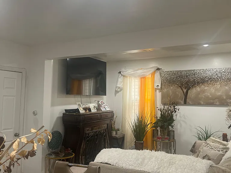 334 Watson Ave #2NDFLOOR — Photo 3