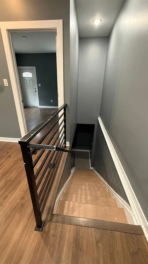 5328 Vine St. — Photo 3