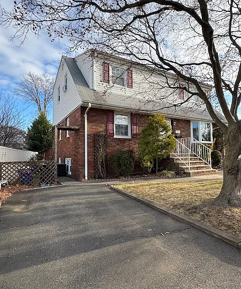 125 McKinley Ave #2 — Photo 4