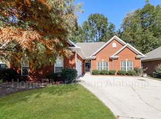 4625 Highgrove Dr, Bessemer, AL 35022