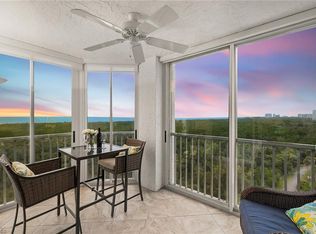 6101 Pelican Bay Blvd APT 905, Naples, FL 34108