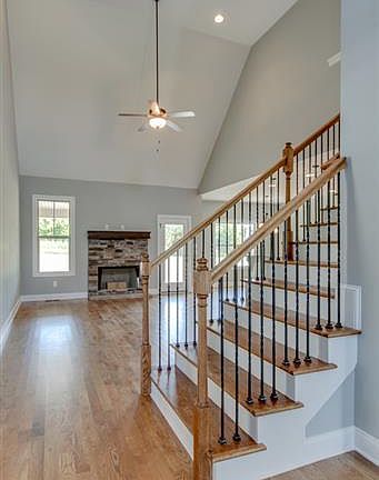 4th image of 107 Cassandra Dr