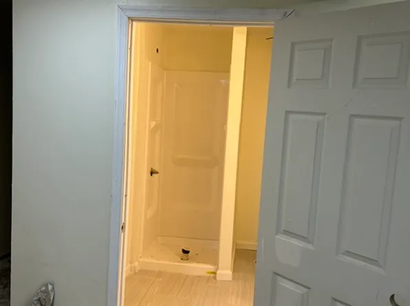 425 W Chew Ave #2, Philadelphia, PA 19120