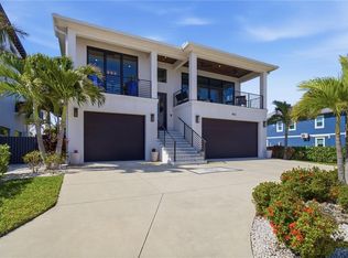 1912 Riverside Dr E, Bradenton, FL 34208