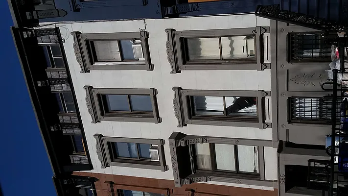 Rented by Signature Property Realty | media 21