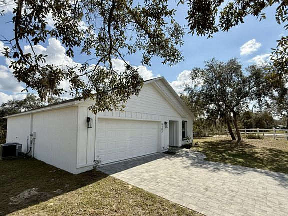 3rd image of 4102 Orchid Blvd