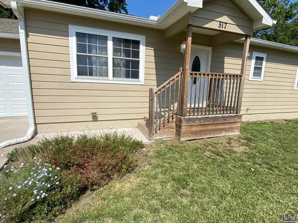 517 S Cottonwood St, Emporia, KS 66801