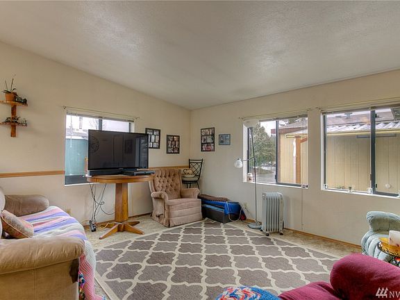 3rd image of 15410 SE 272nd St Unit 94