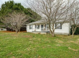 477 Charlie Hickey Rd, Sparta, TN 38583